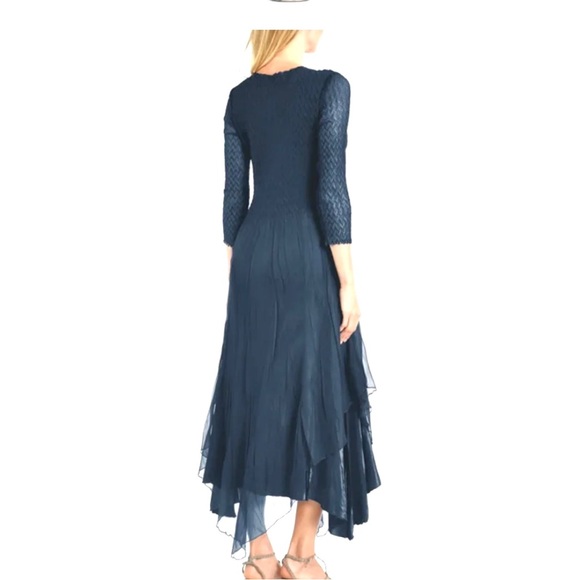 Komarov beaded V-neck 3/4 sleeve ruffled tiered dress in Navy size Small… - Picture 3 of 6